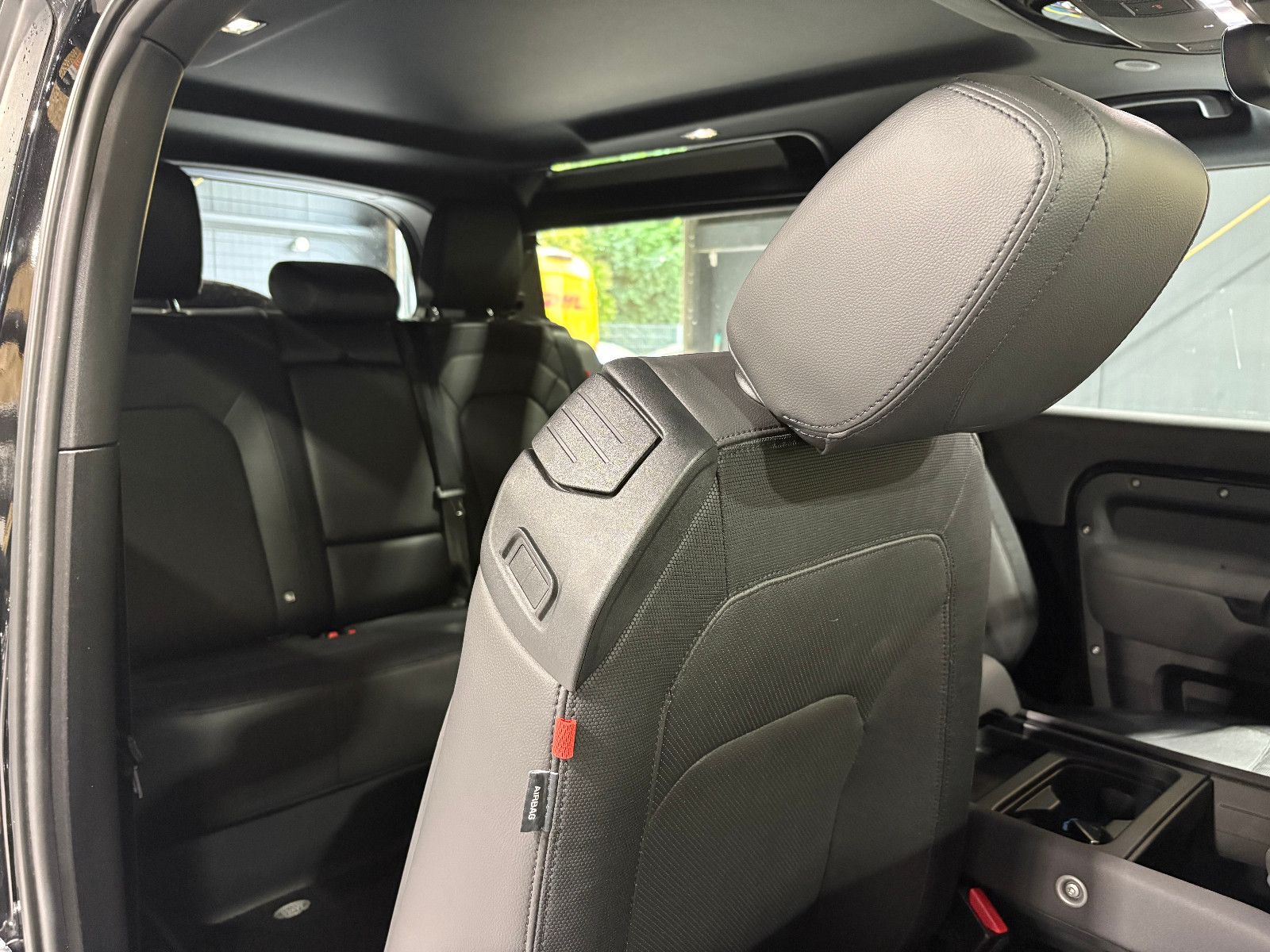 Fahrzeugabbildung Land Rover Defender 90 X-Dynamic S/360°/SOUND/APPLE/NAVI/