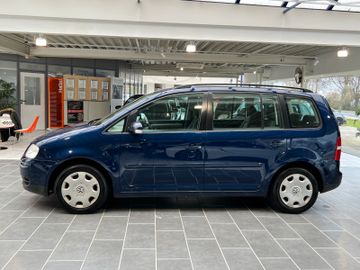 Fahrzeugabbildung Volkswagen Touran Trendline*1.6FSI*7.Sitze*Klima*Tempo*AHK*