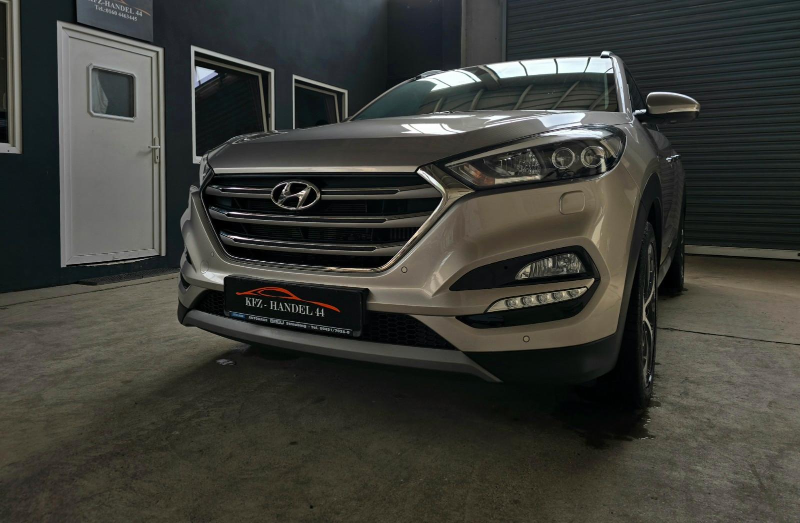 Hyundai TUCSON 1.6 PREMIUM 4WD ALLRAD-2.HAND-TOP ZUSTAND