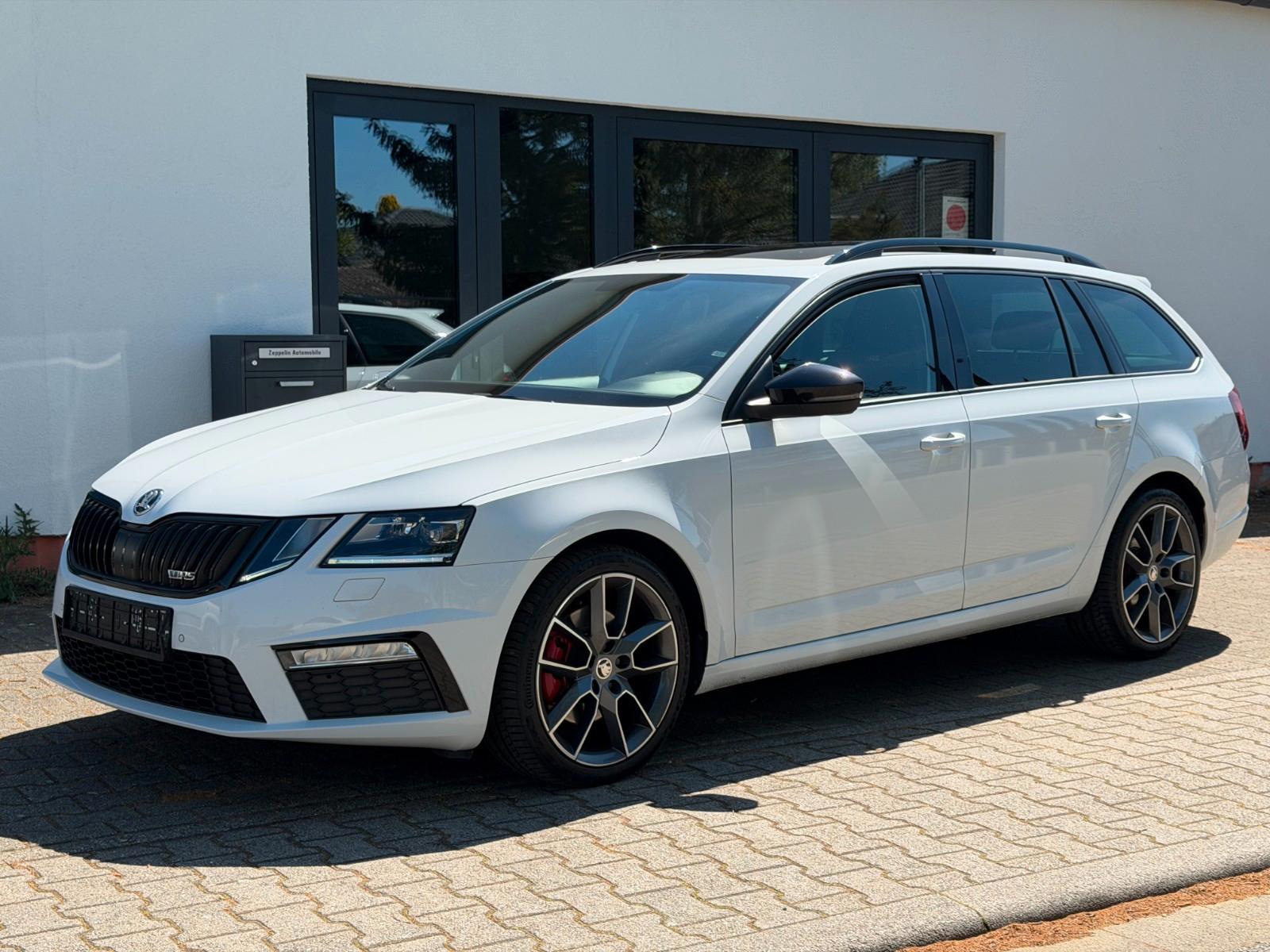 Skoda Octavia 2.0 TDI Combi RS*LED*Alcantara*Panorama*