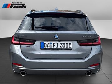 BMW 330e xDrive Touring A Head-Up HiFi DAB LED RFK