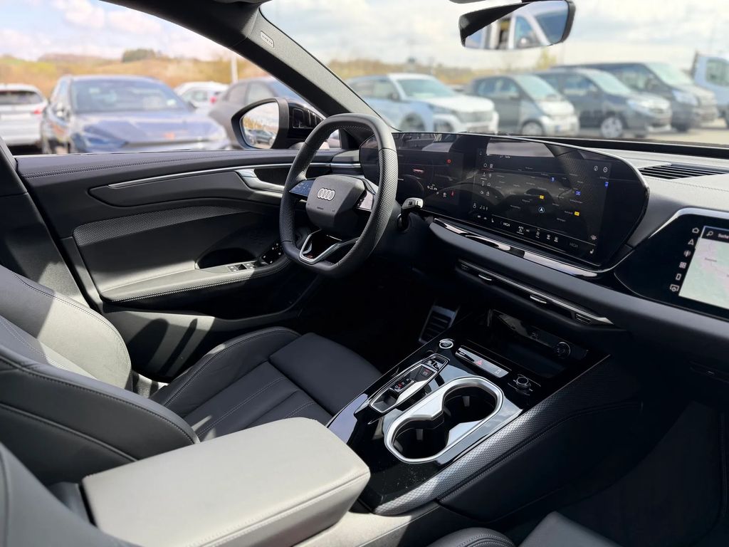 AUDI A6 2025