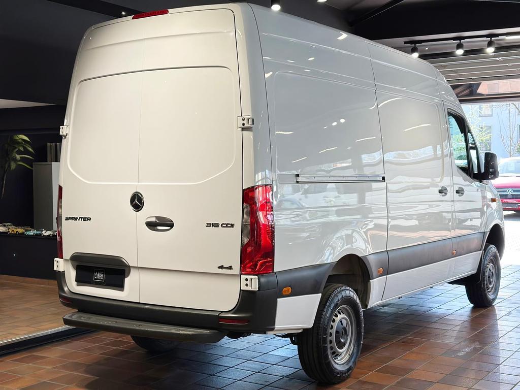 Mercedes-Benz Sprinter