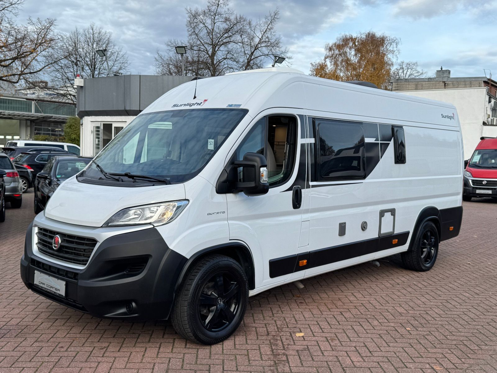 Fahrzeugabbildung Sunlight Cliff 640 FIAT EINZELLBETTEN TV KAMERA 18 ZOLL