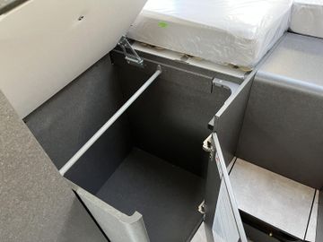 HYMER  ERIBA  HYMERCAR ML-T CrossTrail 580 4x4 Winterpaket GFK ZV Delta