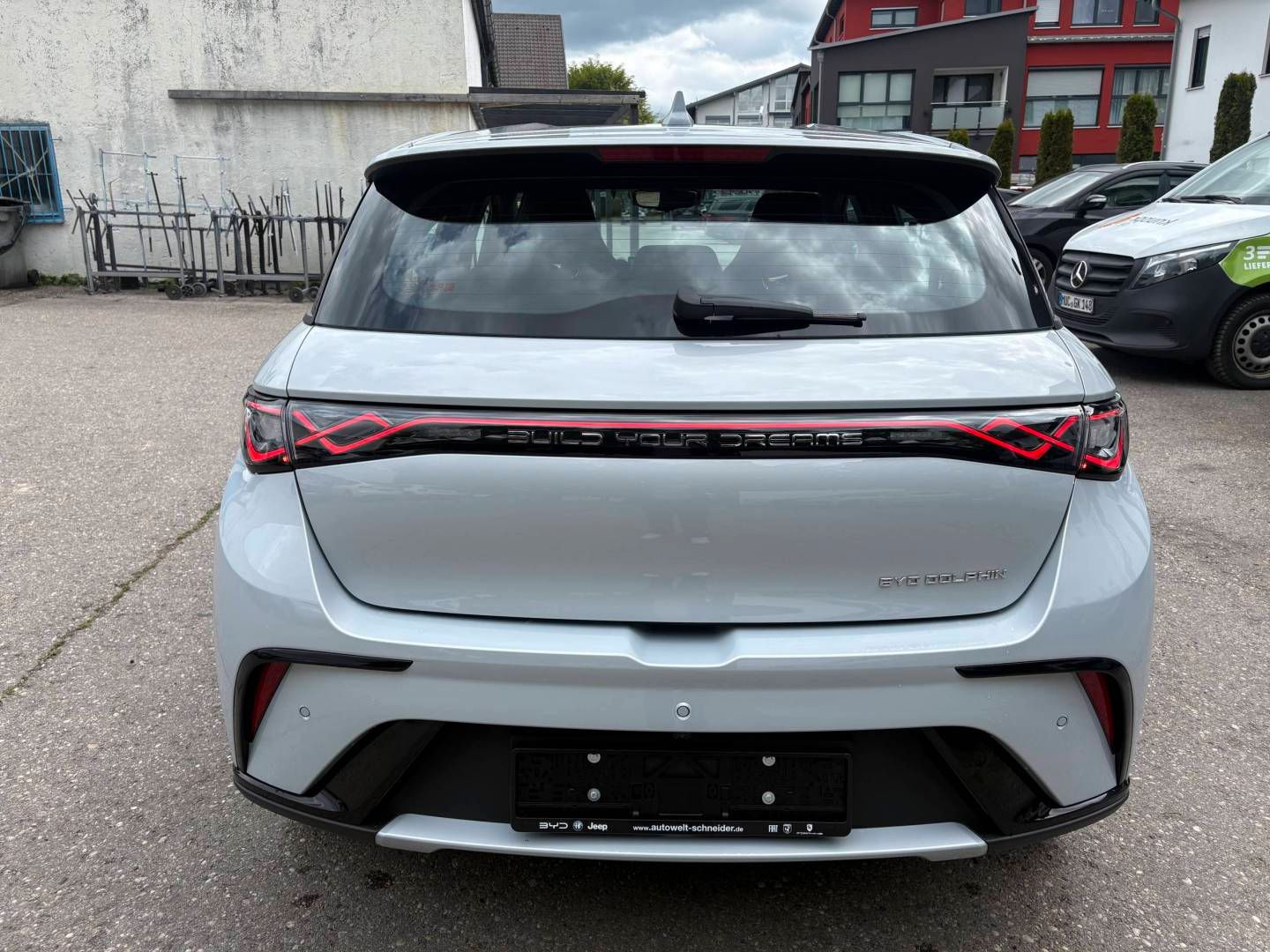 BYD DOLPHIN