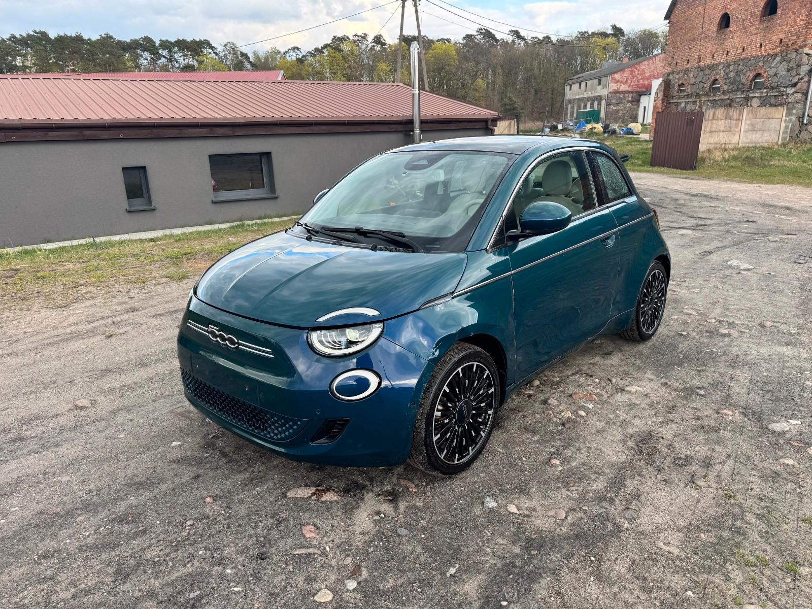 Fiat 500e 500 e La Prima