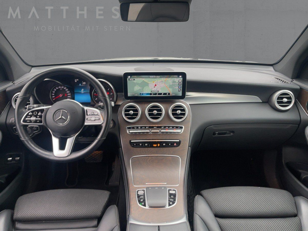 Fahrzeugabbildung Mercedes-Benz GLC 220 d 4M LED/Tempomat/Kamera/AHK