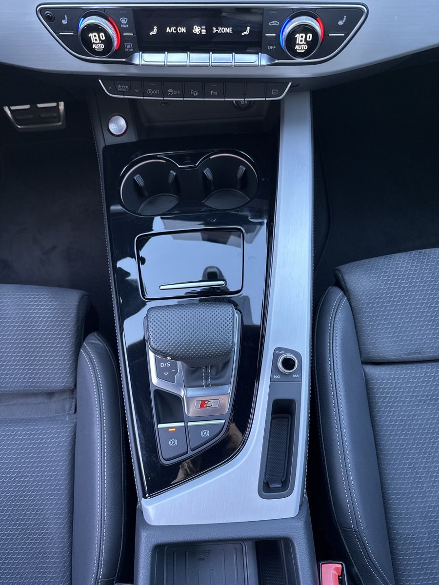 Fahrzeugabbildung Audi S4 Avant 3.0 TDI Quattro NAV+MATRIX+MASSAGE+KAM