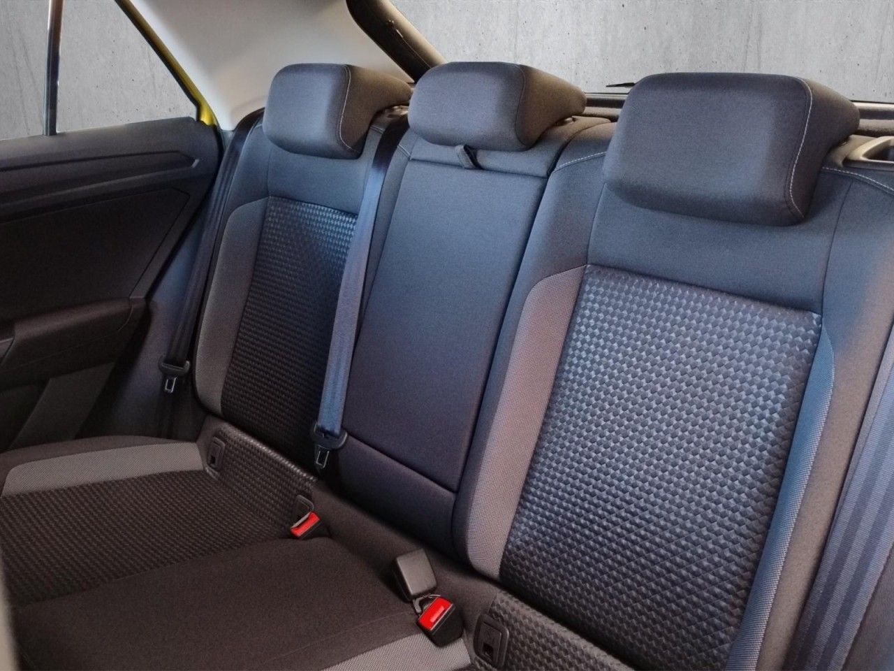 T-Roc ACTIVE 1.5 TSI Klima Navi Rückfahrkamera