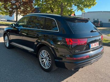 Audi Q7 - 5