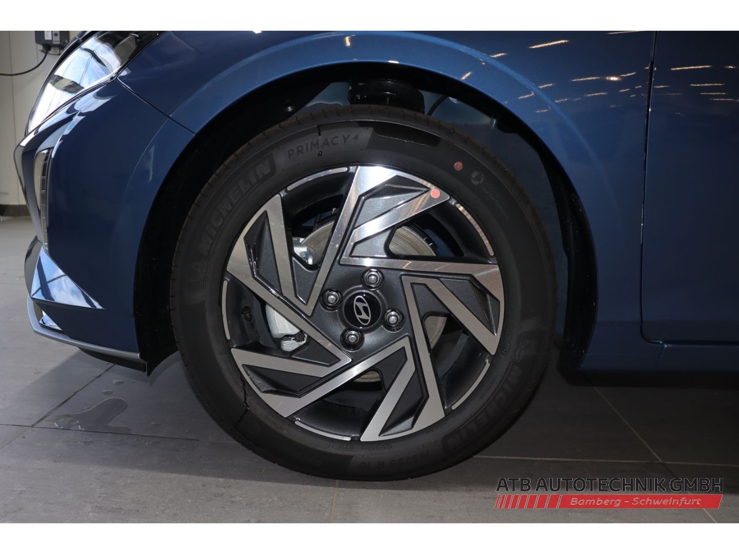 Fahrzeugabbildung Hyundai i20 MY25 Trend 1.0 T-GDI 100 PS 6-MT 2WD