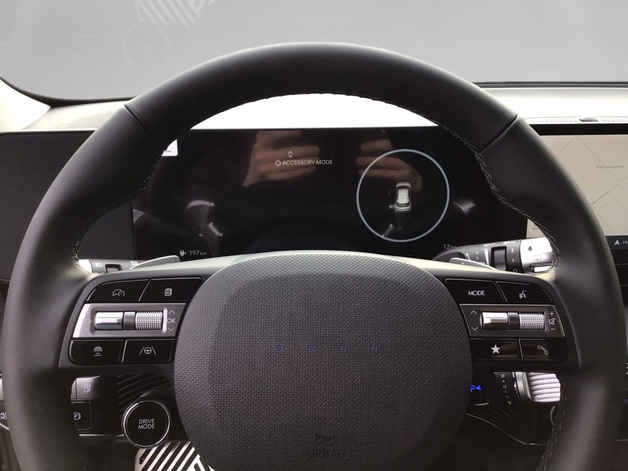 Fahrzeugabbildung Hyundai IONIQ 5 UNIQ *Panorama-Glasdach* 4xSHZ ACC AUT