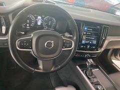 Fahrzeugabbildung Volvo V60 D3 Momentum Pro LED/NAVI/AHK/SHZ/CAM/LEDER