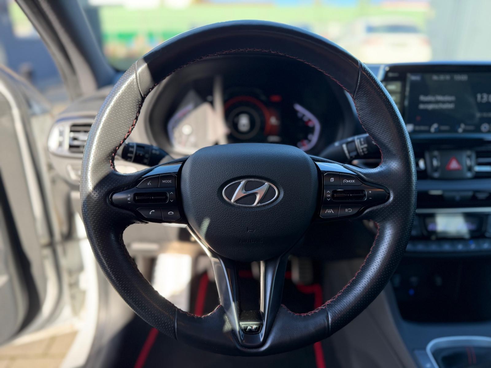 Hyundai i30 Fastback N Line Hybrid*SDACH*LED*APPLECAR