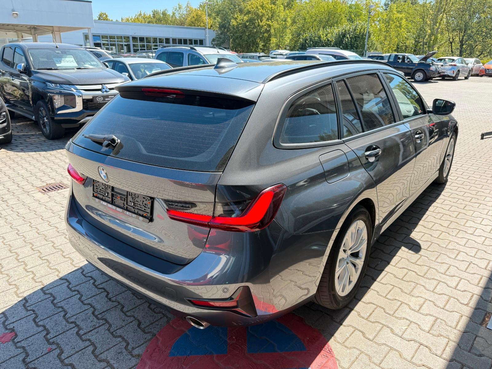 BMW 3 Series d Touring xDrive Advantage *SITZH*CARPLAY*, миниатюра 9