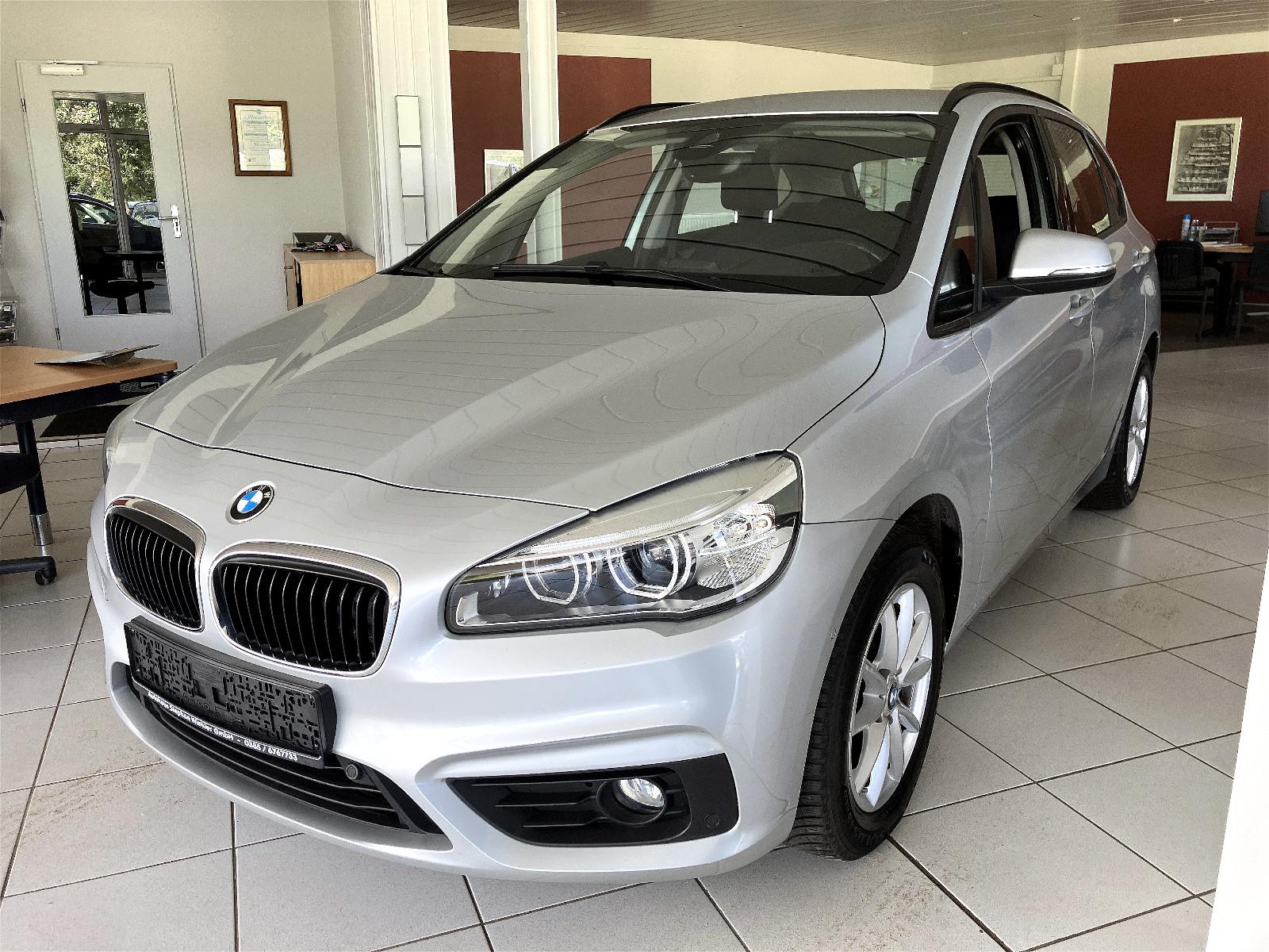 BMW 218ActiveTourer HU-Neu/Navi/AHK/LED/Parkasst