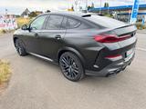 BMW X6 M50i xDrive M-Sport Edition Black Vermilion - BMW X6 M50 aus 2022