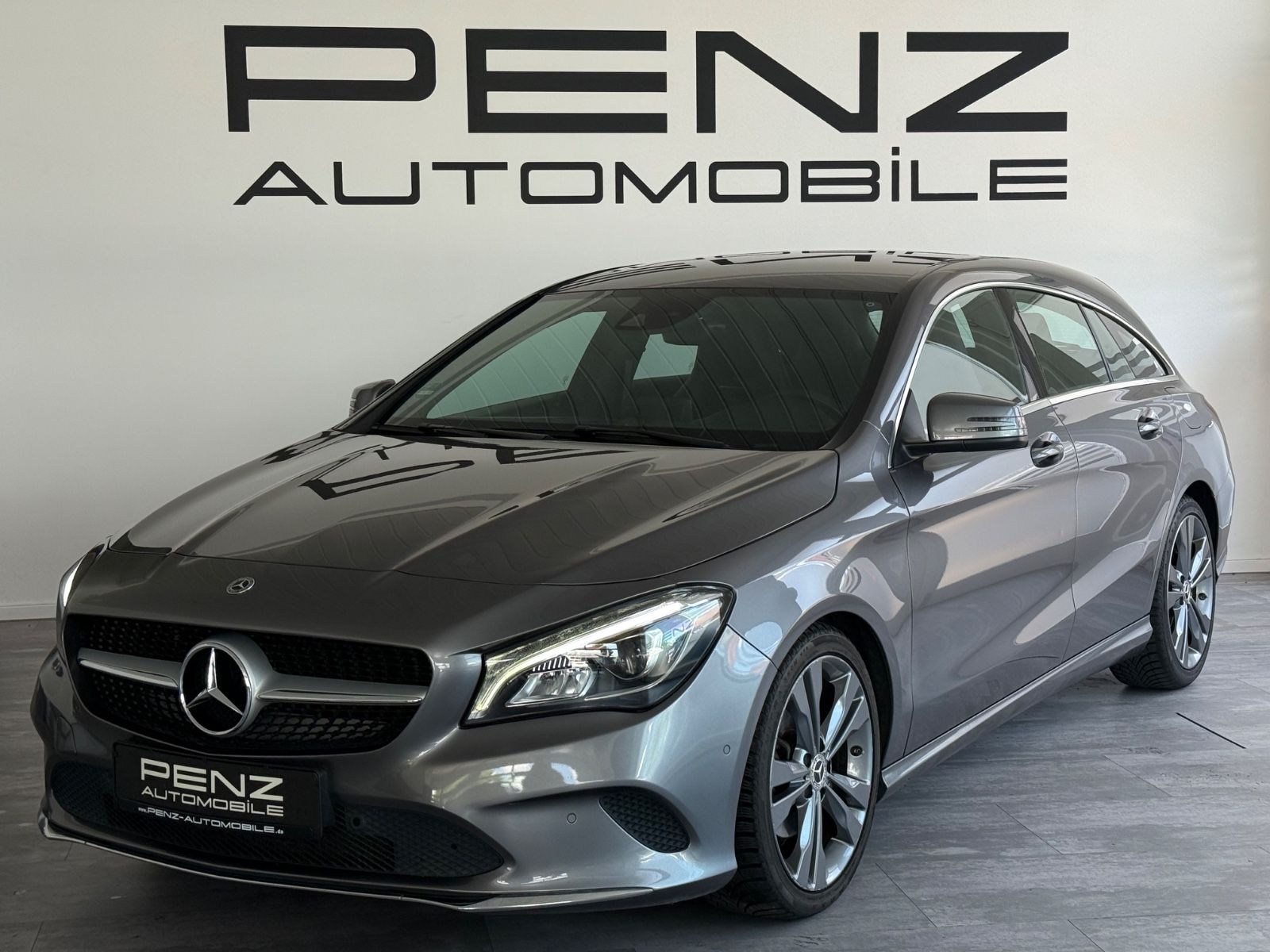 MERCEDES-BENZ CLA 200 Shooting Brake