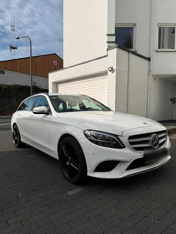 MERCEDES-BENZ Mercedes Benz C220 T Modell / 9G - Tronic
