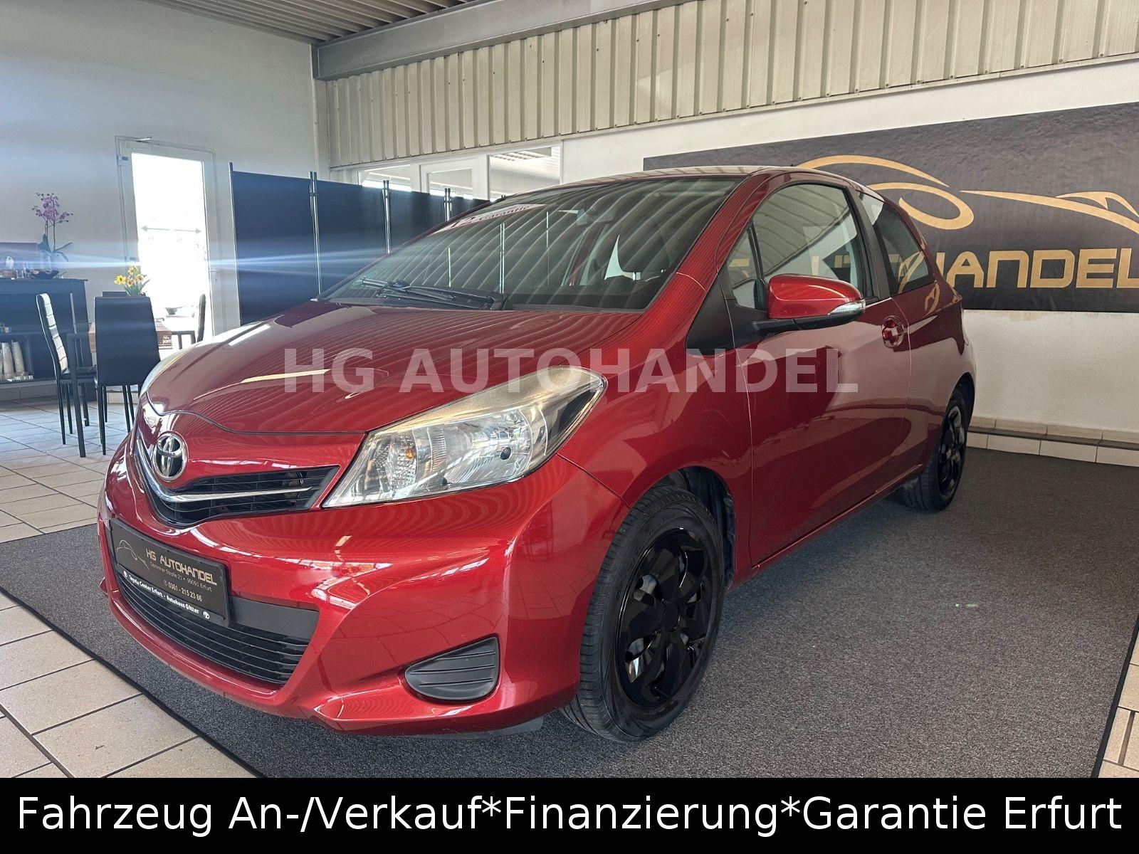 Toyota Yaris Life Kamera / Navi / TÜV-Service Neu