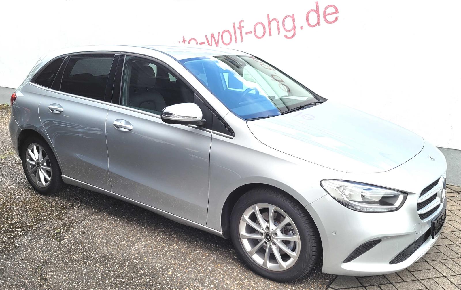 Mercedes-Benz B 200 7G-DCT Style Rückfahrkamera, CarPlay, Navi