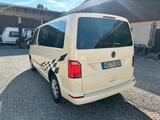 Volkswagen T6  Bus Caravelle Comfortline 9 Sitzer - gebrauchte Vans in Ingolstadt