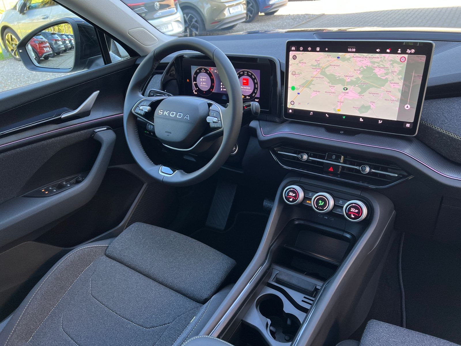 Fahrzeugabbildung SKODA Kodiaq Selection 2.0 TDI DSG *AHK,LED,Navi,Panor
