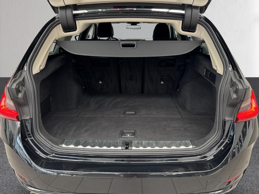 BMW 3 Series i Touring SHZ NAVI LED digiCockP RFK PDCv+h, миниатюра 10