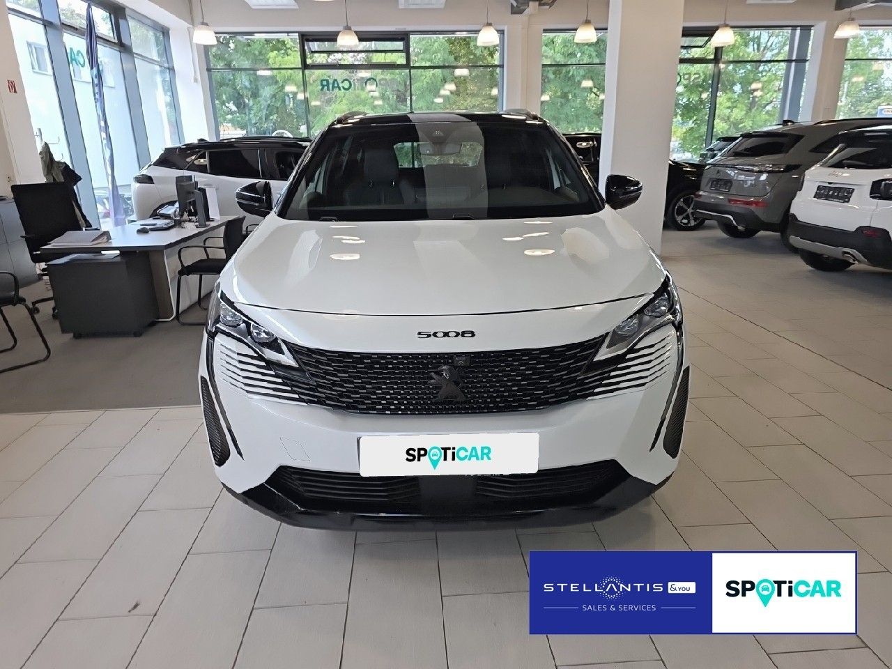 Peugeot 5008 GT 130 HDI EAT PanoDach imagem 2