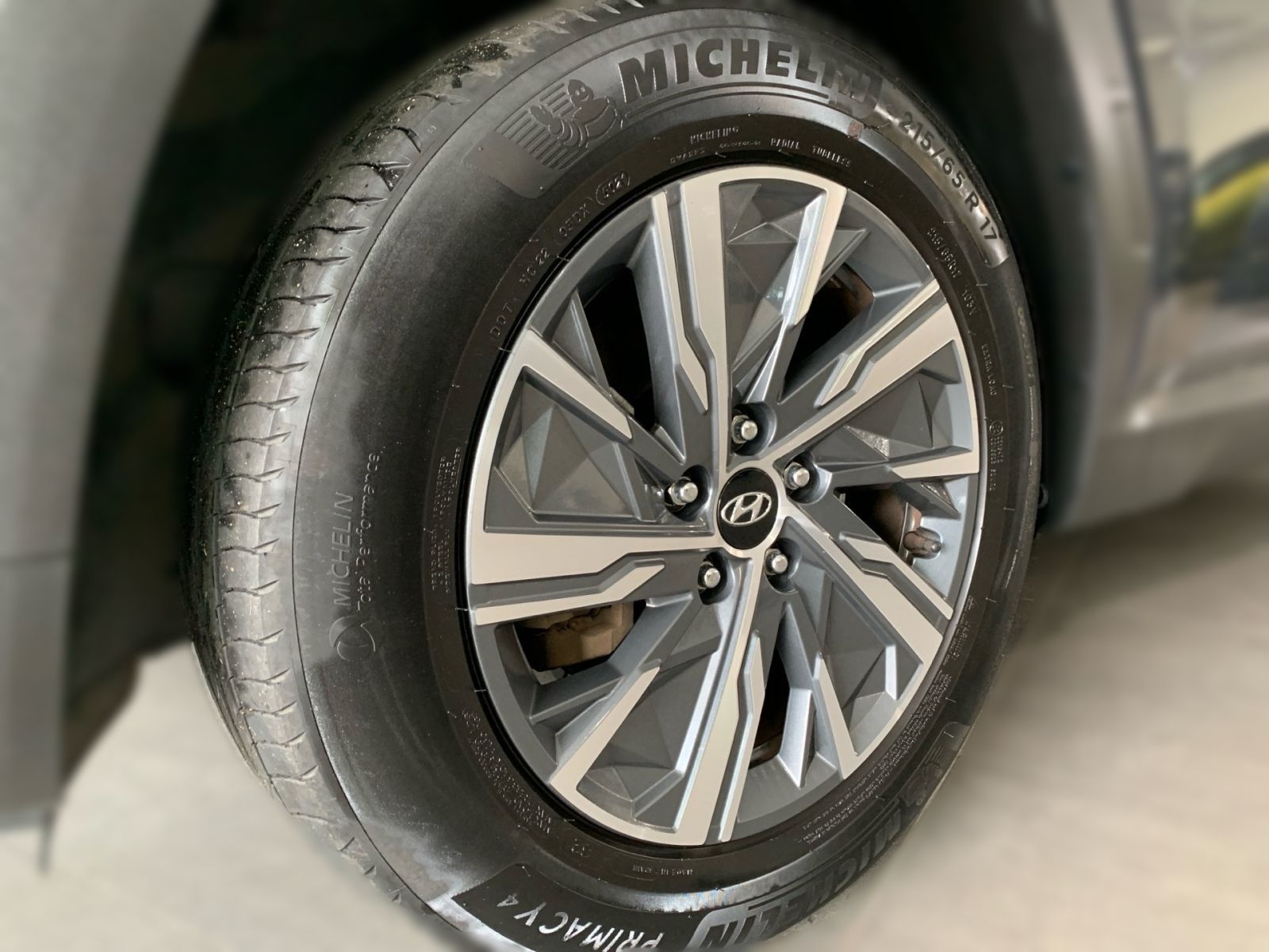 Fahrzeugabbildung Hyundai TUCSON 1.6 T-GDI Trend Hybrid Assis.Paket el.HK
