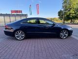 Volkswagen CC 2.0 TDI 135kW DSG BlueMotion Technology - - blaue Volkswagen CC