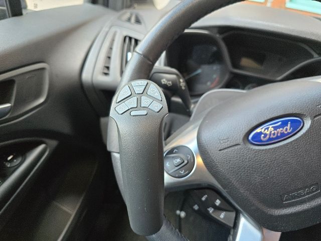 Fahrzeugabbildung Ford Grand Tourneo Connect Paravan Selbstfahrer Rolli