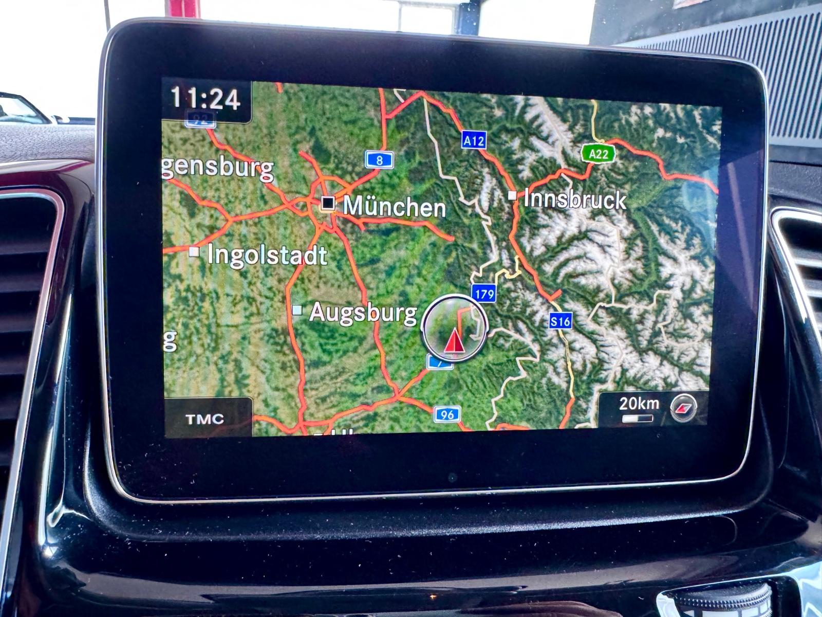 Mercedes-Benz GLE 350 d AMG Line Glasdach AHK Night Distronic