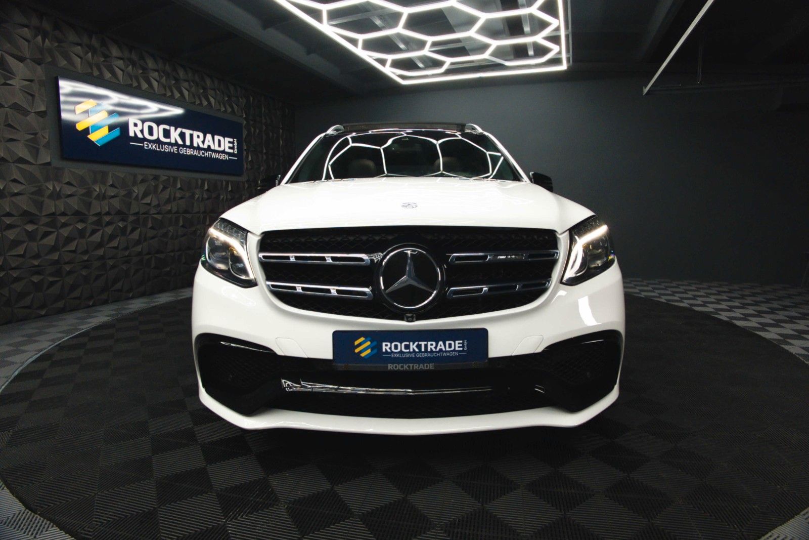 Fahrzeugabbildung Mercedes-Benz GLS / GL 63 AMG 4Matic Night-Paket *ACC*Pano*LED