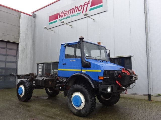 Unimog U 2150 L * Reifendruckregel * Seilwinde