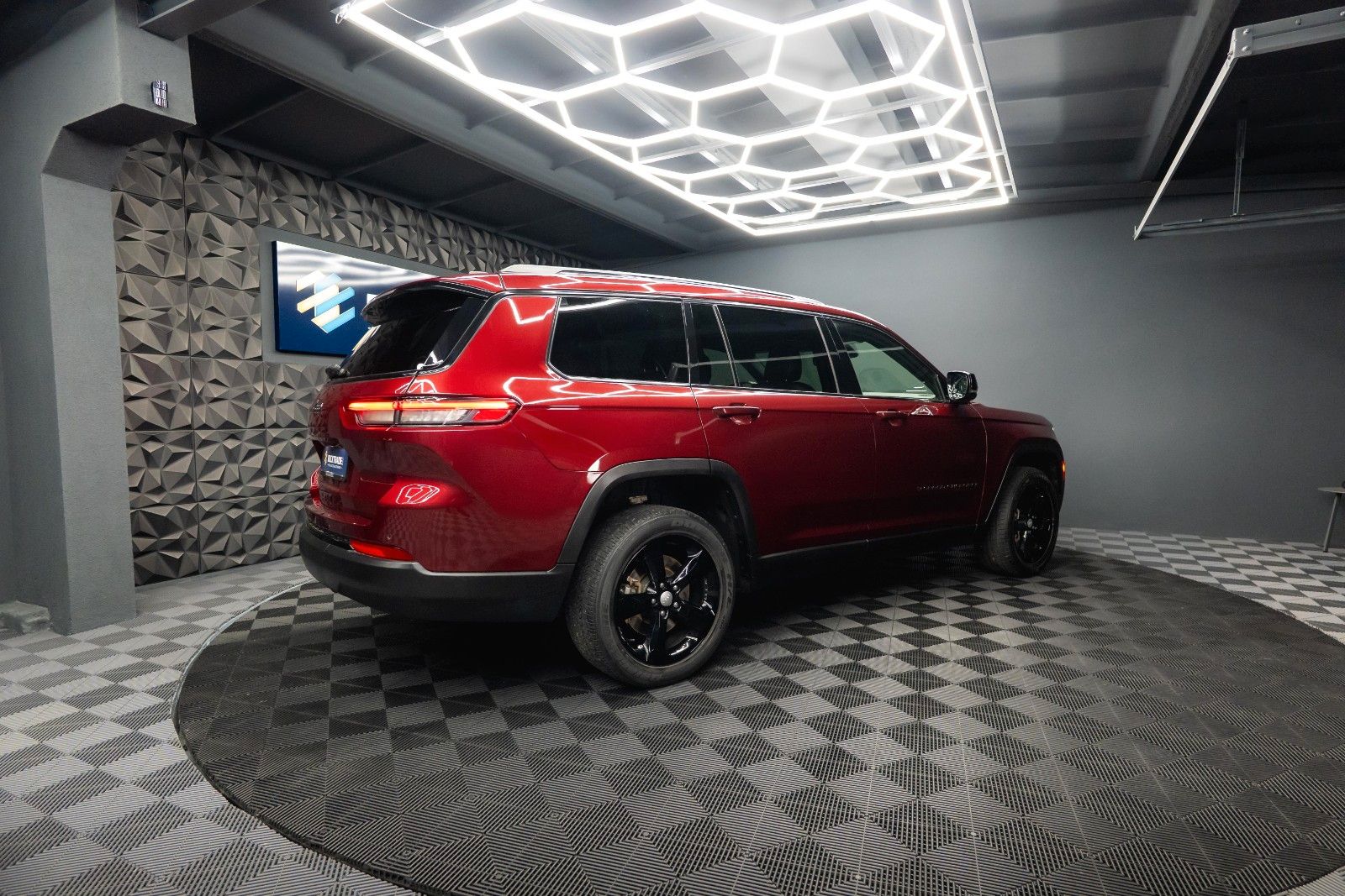 Fahrzeugabbildung Jeep Grand Cherokee 3.6 4x4 Altitude L ACC Kamera 19%