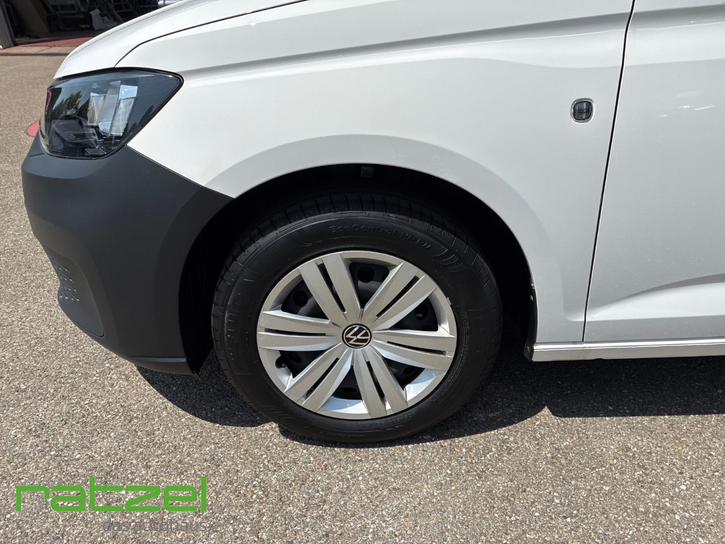 Fahrzeugabbildung Volkswagen Caddy Maxi Life LR 2.0 TDI Navi DAB Lane Assist