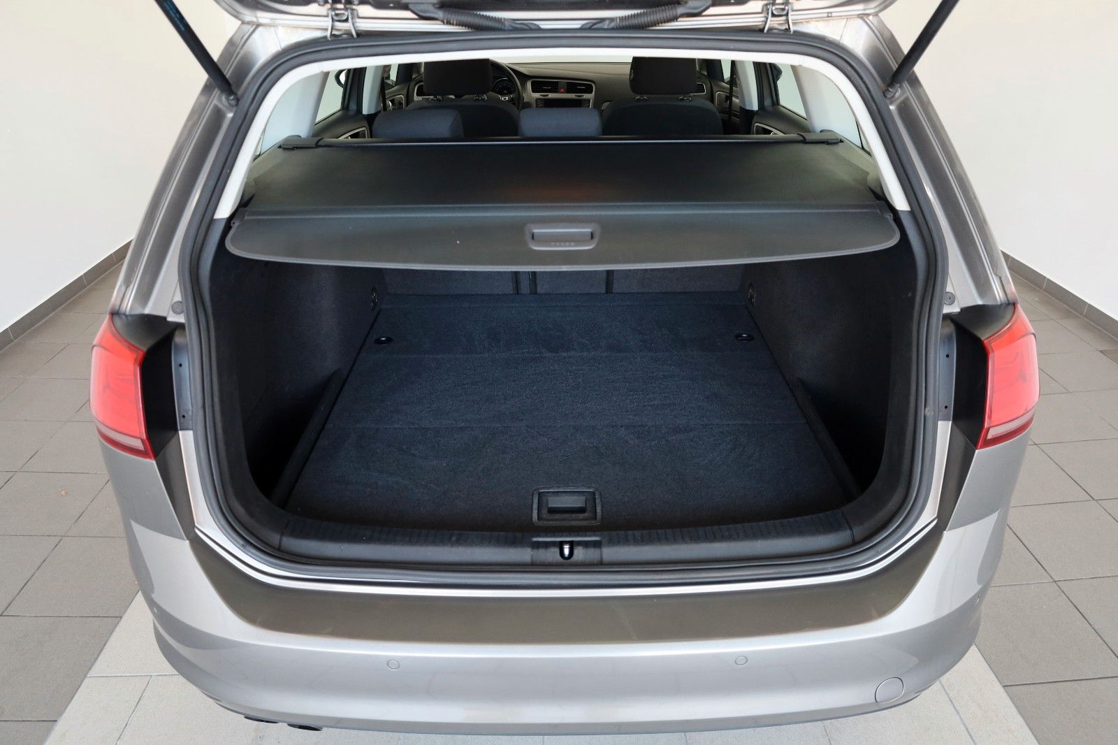 Fahrzeugabbildung Volkswagen Golf VII Variant Comfortline 4M Navi,Panorama,SH