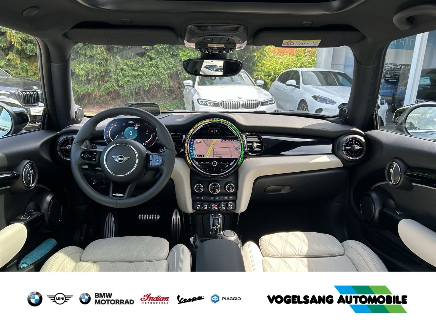 Fahrzeugabbildung MINI John Cooper Works Trim,Rückfahrk.,Panodach,H&KSo