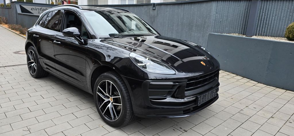 Image of Porsche Macan