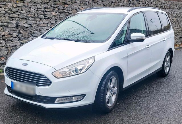 Ford Galaxy 2016