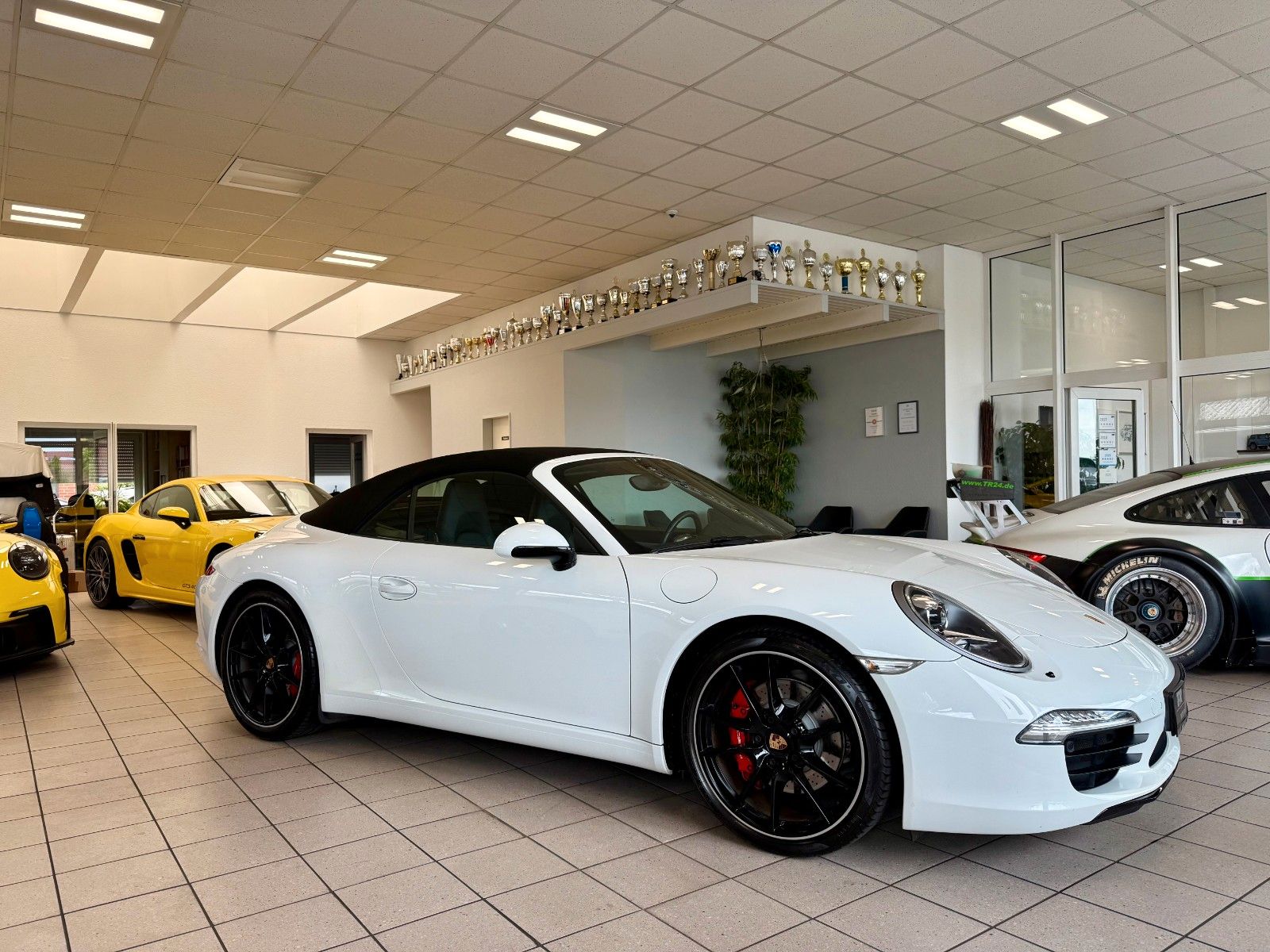 Fahrzeugabbildung Porsche 911 991 Carrera S Cabrio PDK Sportabgas/BOSE/50J