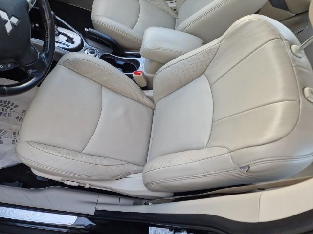 Mitsubishi Outlander  XL*4-WD*Automatik*Leder*Glasdach*2.Ha