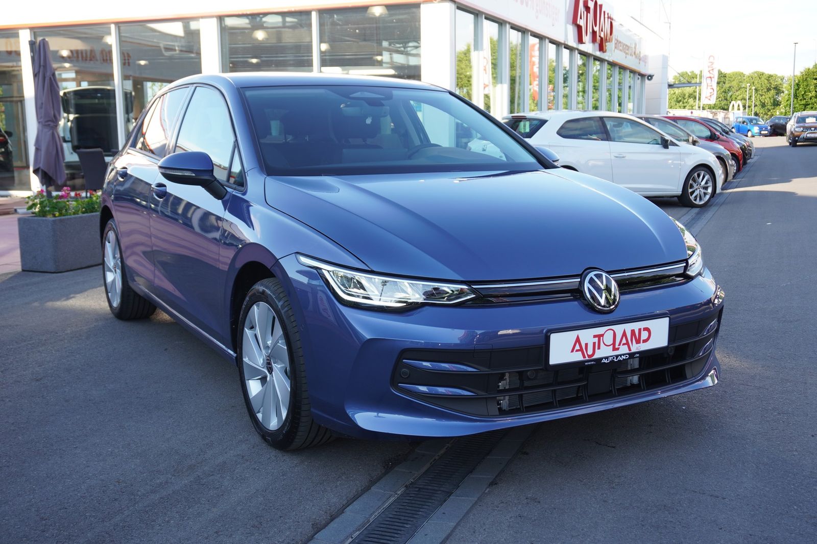 Volkswagen Golf VIII 1.5 TSI LED ACC Kamera imagem 3