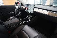 Fahrzeugabbildung Tesla Model 3 Standard Range Plus NAVI/KAMERA/SH/PANO