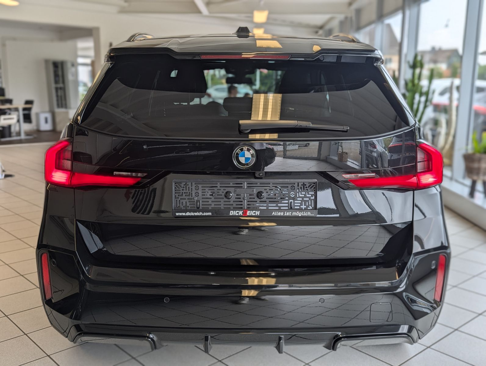 BMW X1 18 i M-Sport Pano Travel-Premium-Paket AHK - Image 6
