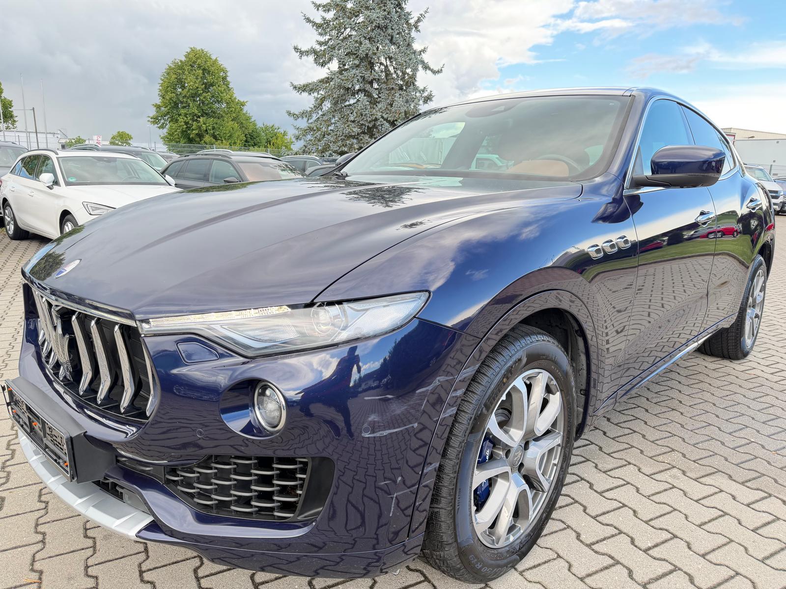Maserati Levante 3.0 V6 TwinTurbo KAT S Pano Navi Leder