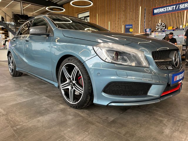 Mercedes-Benz A 250 *PANORAMA*HarmanKardon*SPORT*PDC(CAM)*