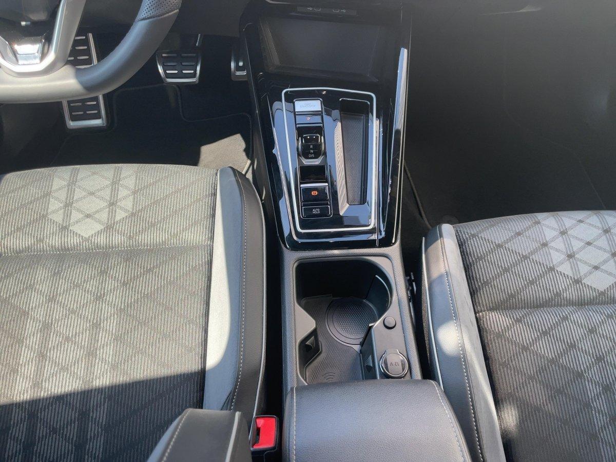 Volkswagen Golf R-Line 1.5 eTSI ACC+LED+NAVI+PDC+VIRT+SHZ, миниатюра 15